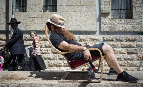 מי שטורח בערב שבת